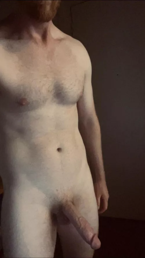 6’4 Ginger hasn’t cum in a week. Are you ready for a massive load?