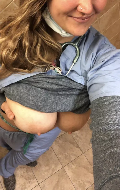 Anyone care for a Saturday morning shift snack? ❤️