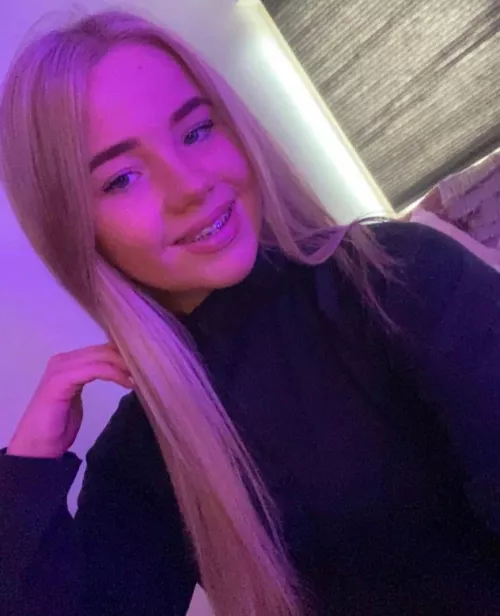 Anyone want to jerk off to me? I’m a female (no nudes) also looking for a hookup x