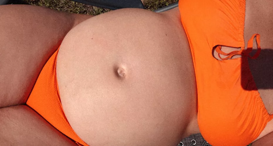 belly button porn🥰