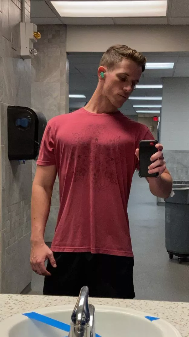 Chest day pumps
