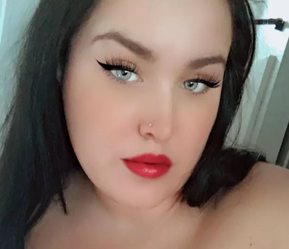 Do you like red lipstick?💋