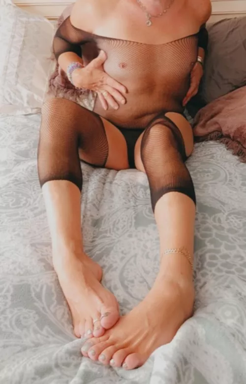 Don't keep mama's toes waiting