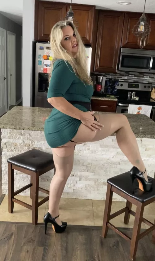 (F)50 the look I give when so horny. Let’s have some filthy fun