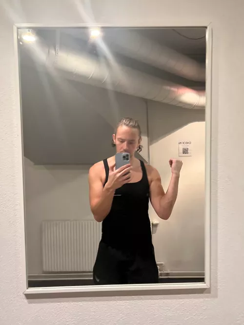 feeling the pump 💪 [33]