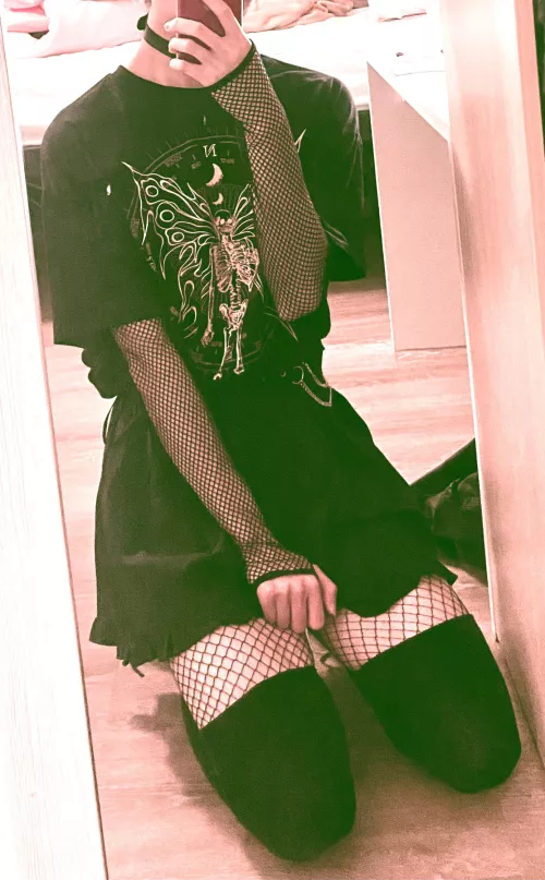 First time goth femboy look >W< how did I do?