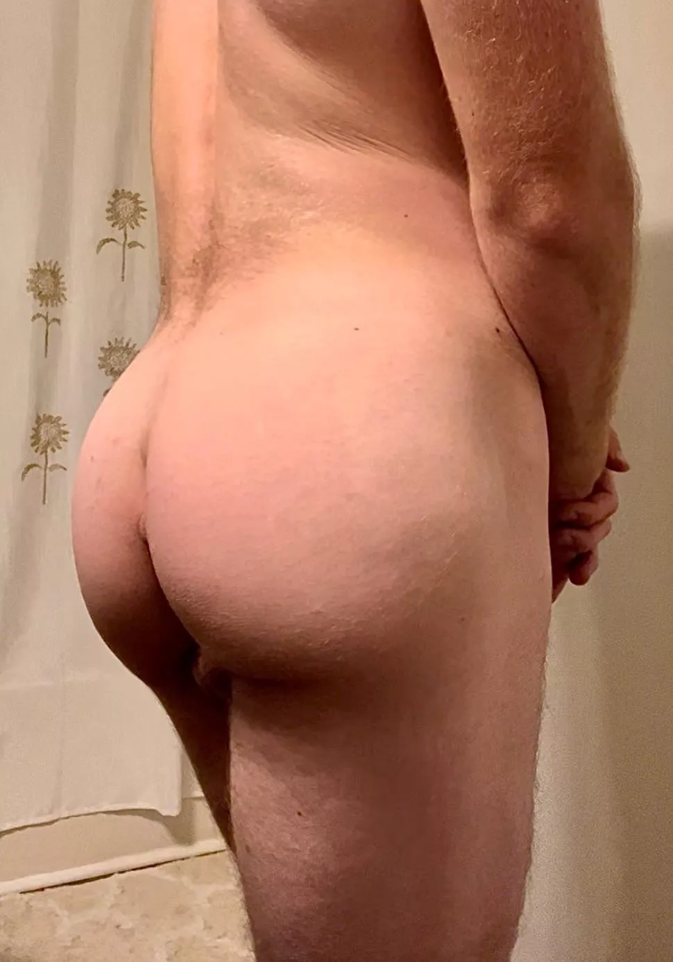 For all the appreciators of ass out there😁