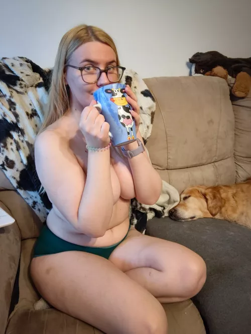 Good morning! How's your coffee this morning? Mine is just amazing ☕ 😊