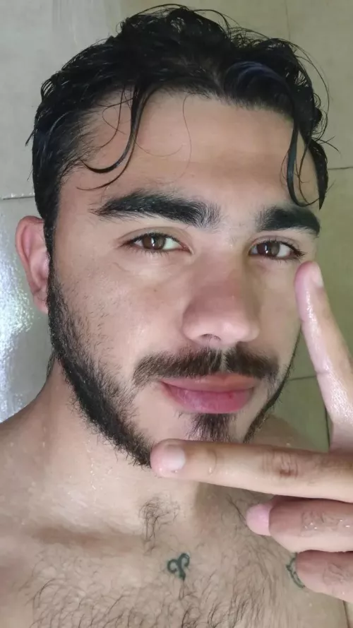 Have a nice start to Saturday! shower selfie!