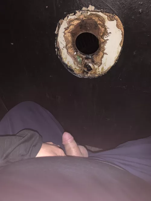 Holes were dead today so I just wound up jerking off :(