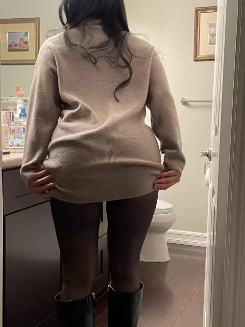 How’s my ass look in the tights?