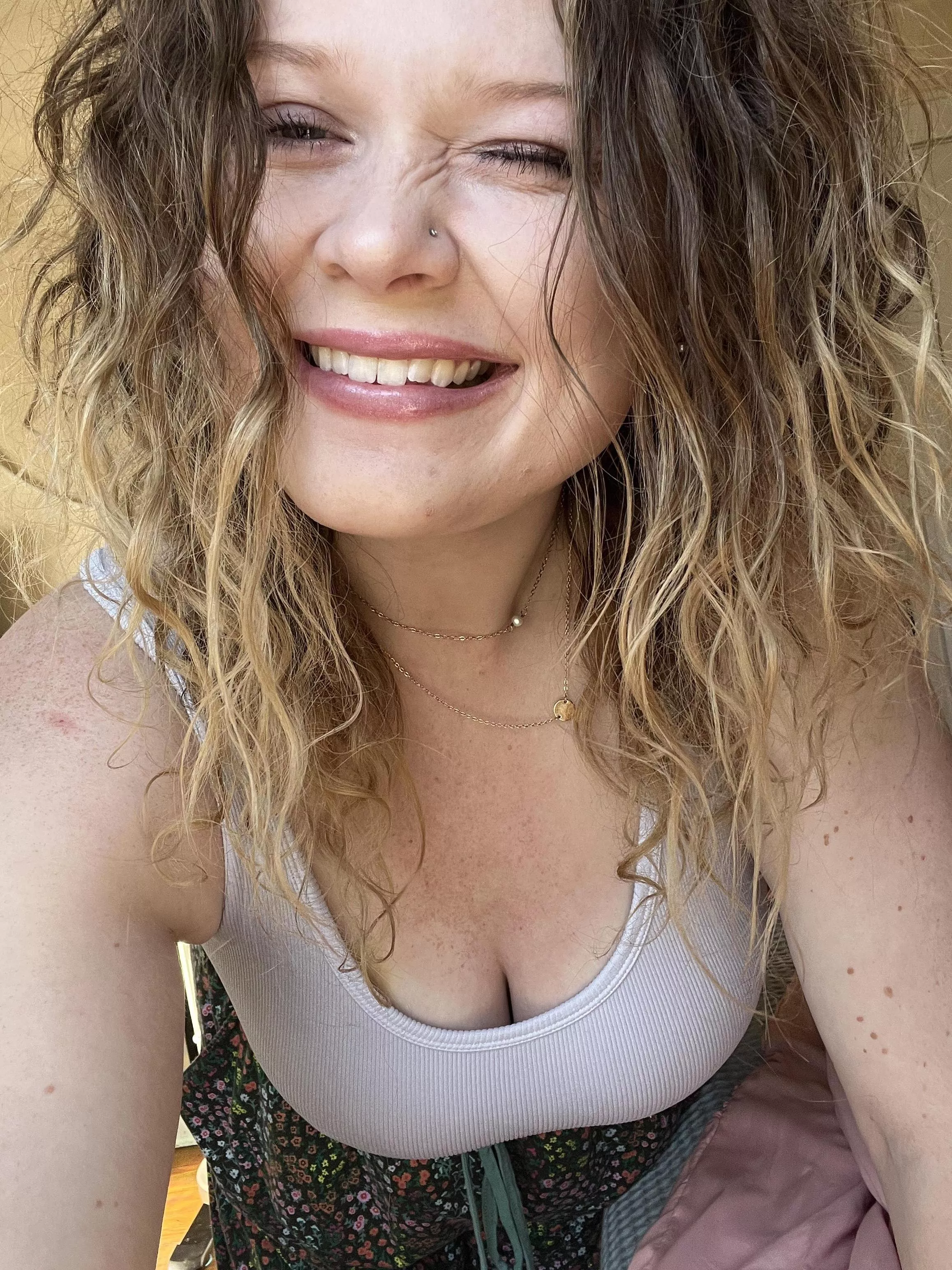 I hope you’re a fan of girls with pale frex such as myself!