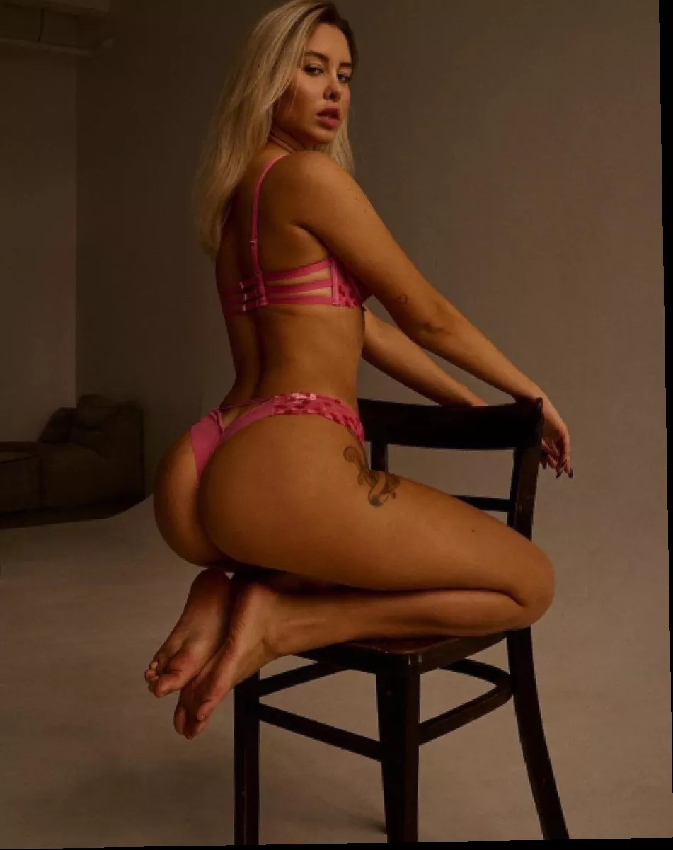 I like to sunbathe naked