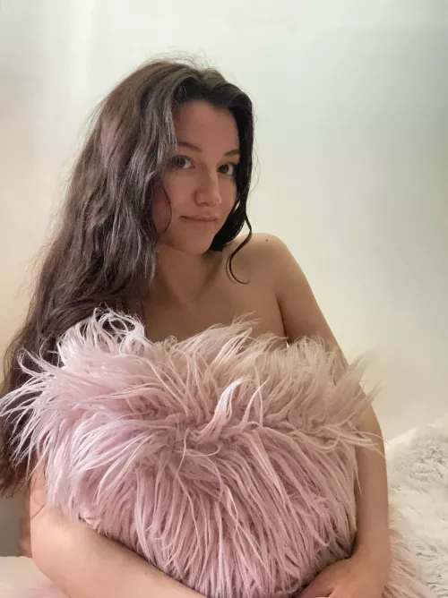 I love showing my body off to men