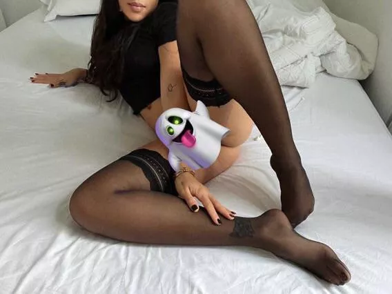 I love the way my feet look in this