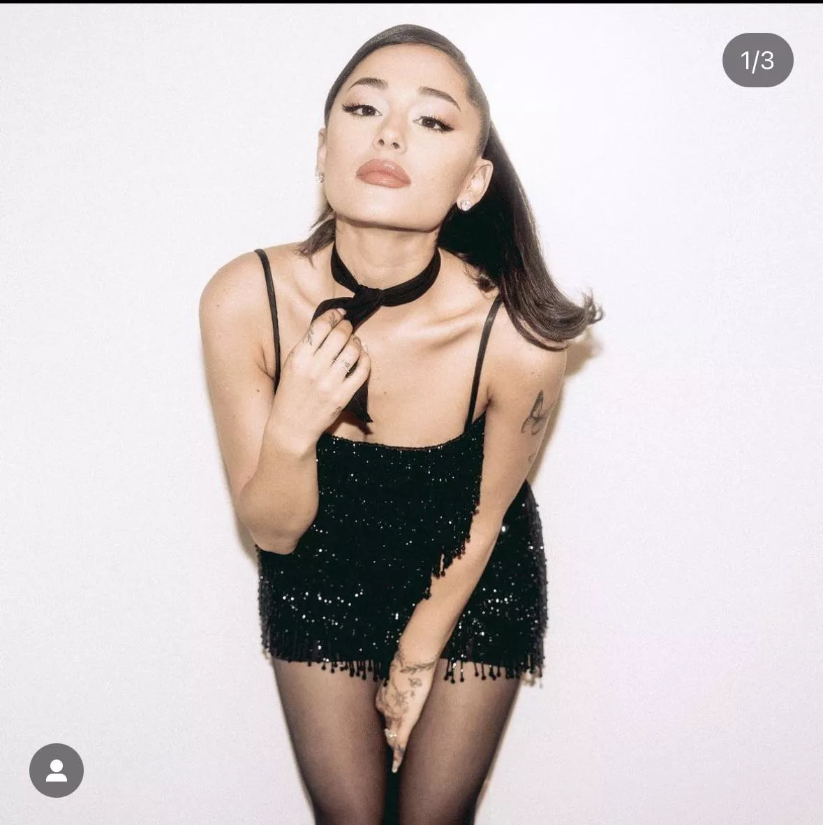 I need someone to help me cum to Ariana Grande