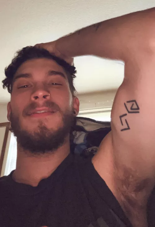 I want someone to appreciate my pits 😩