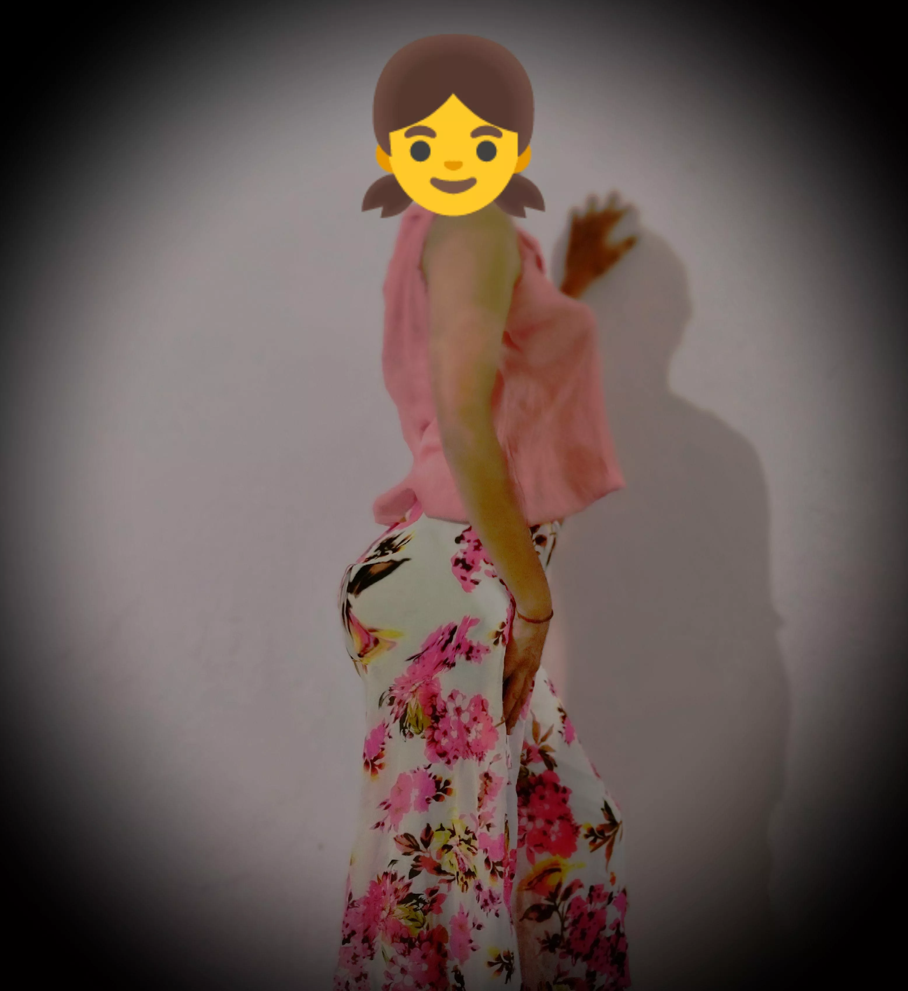 I Was feeling Bored so I took a picture for you all. How's it?