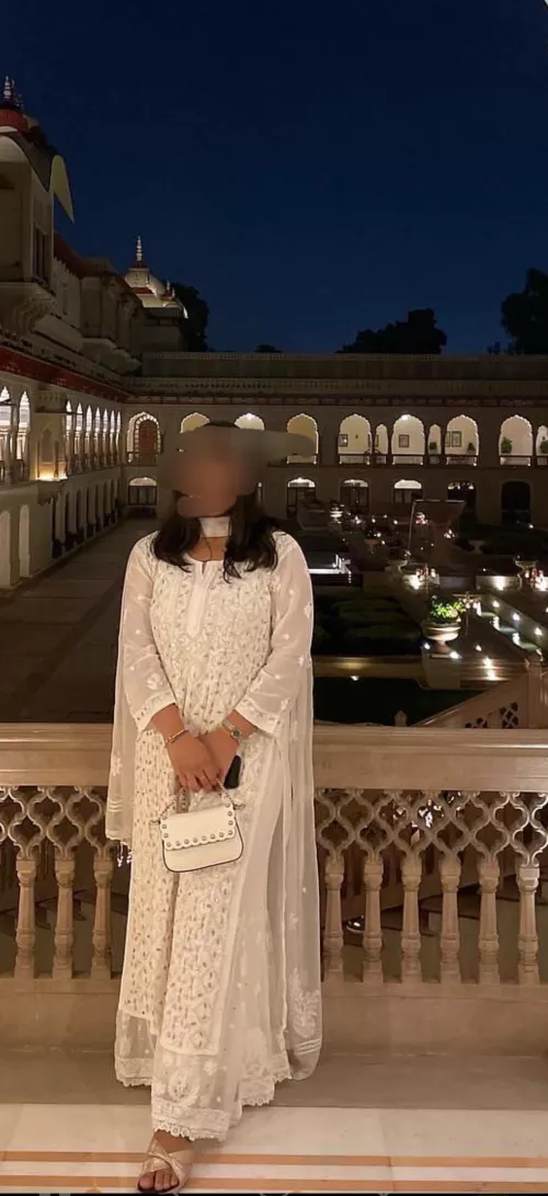 Indian mom pic trade