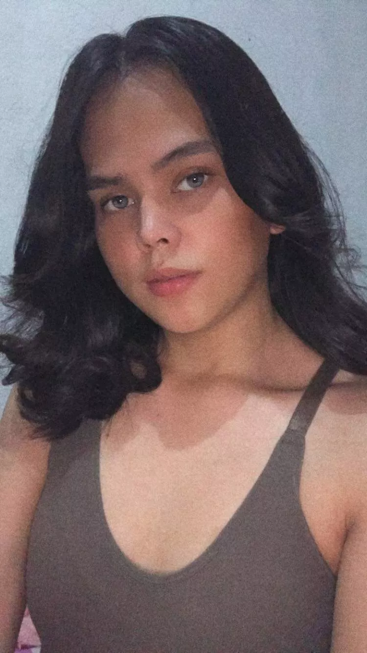 Interested in a petite pina girl like me?