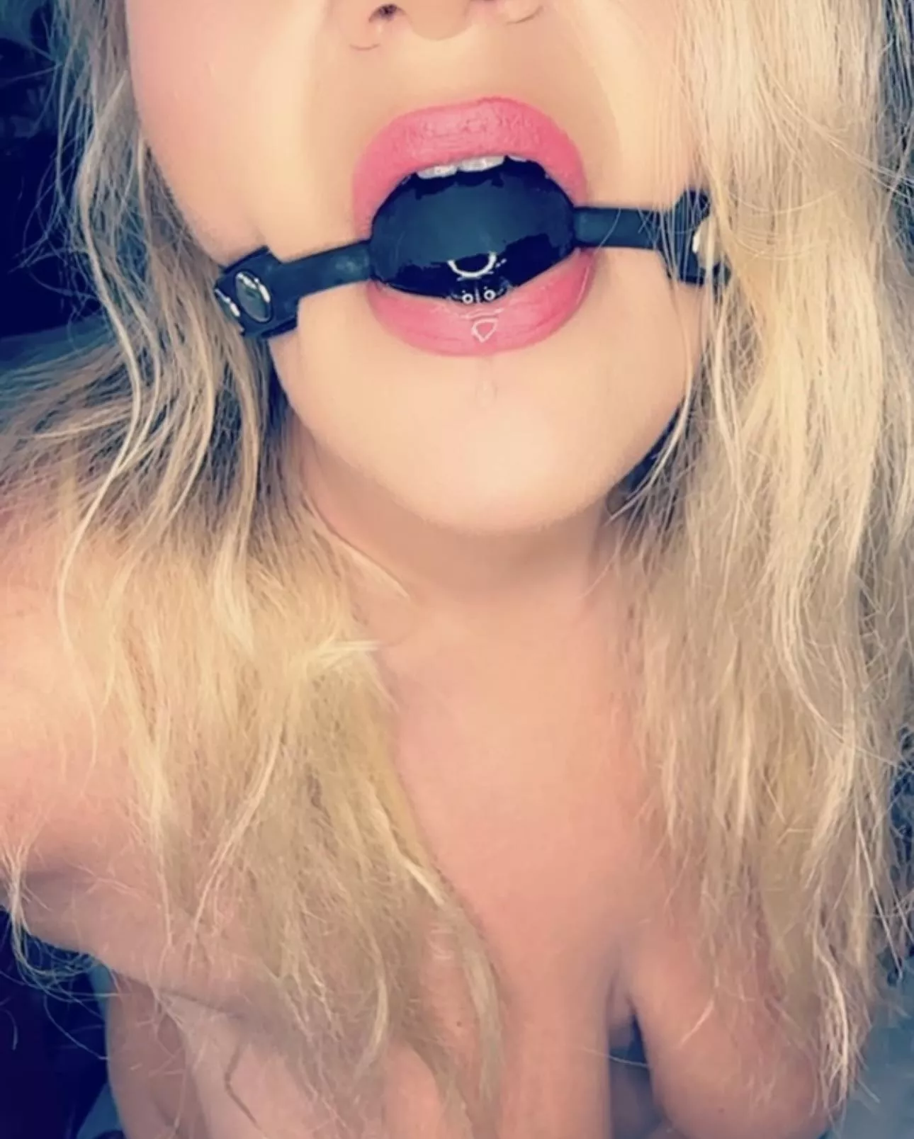 Isn’t this such a pretty lipstick color?