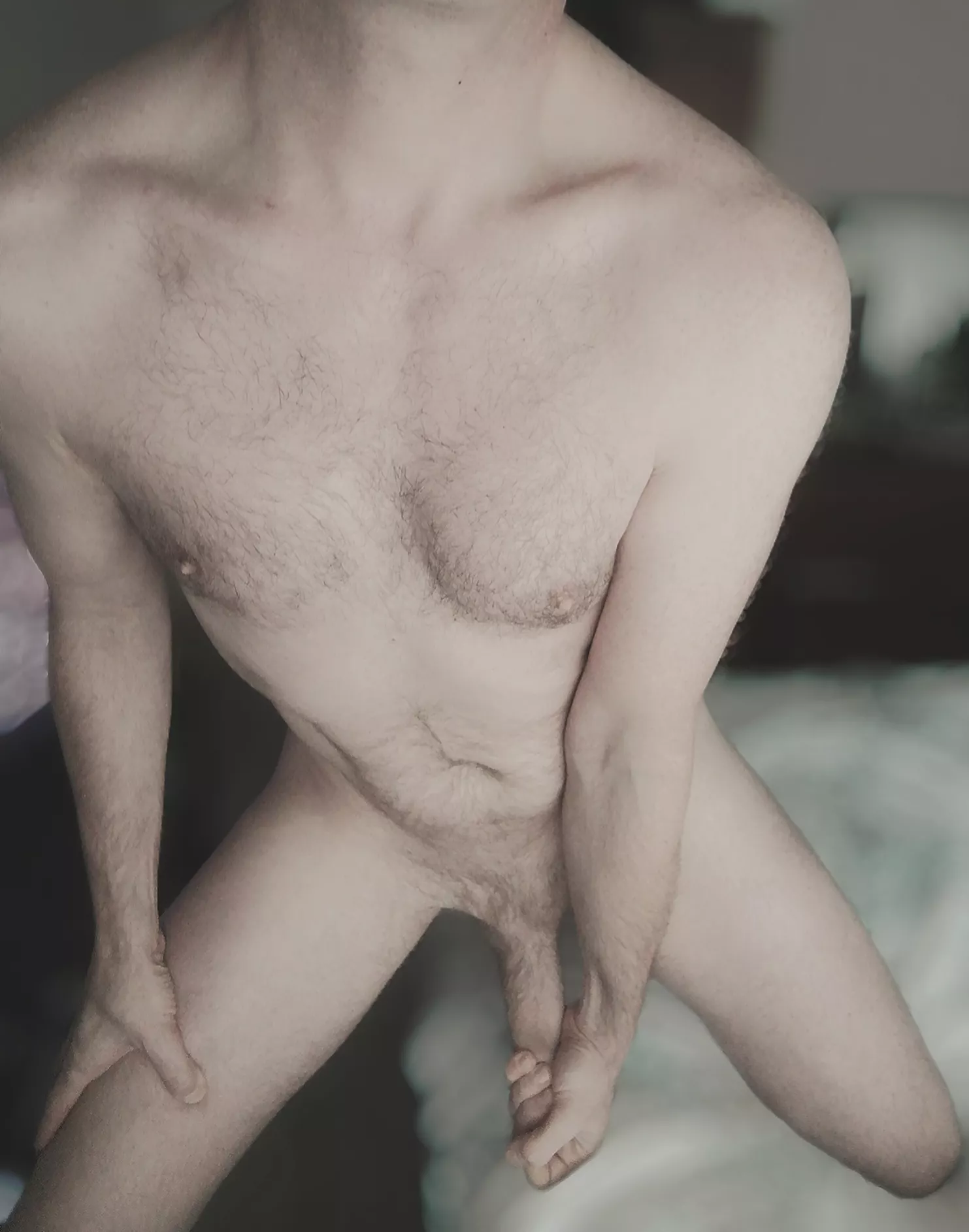 it's a rainy day here, who would like some indoor fun with Daddy (44)?