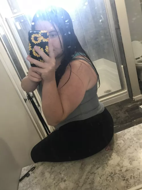 Just a mirror pic for y’all 🤪