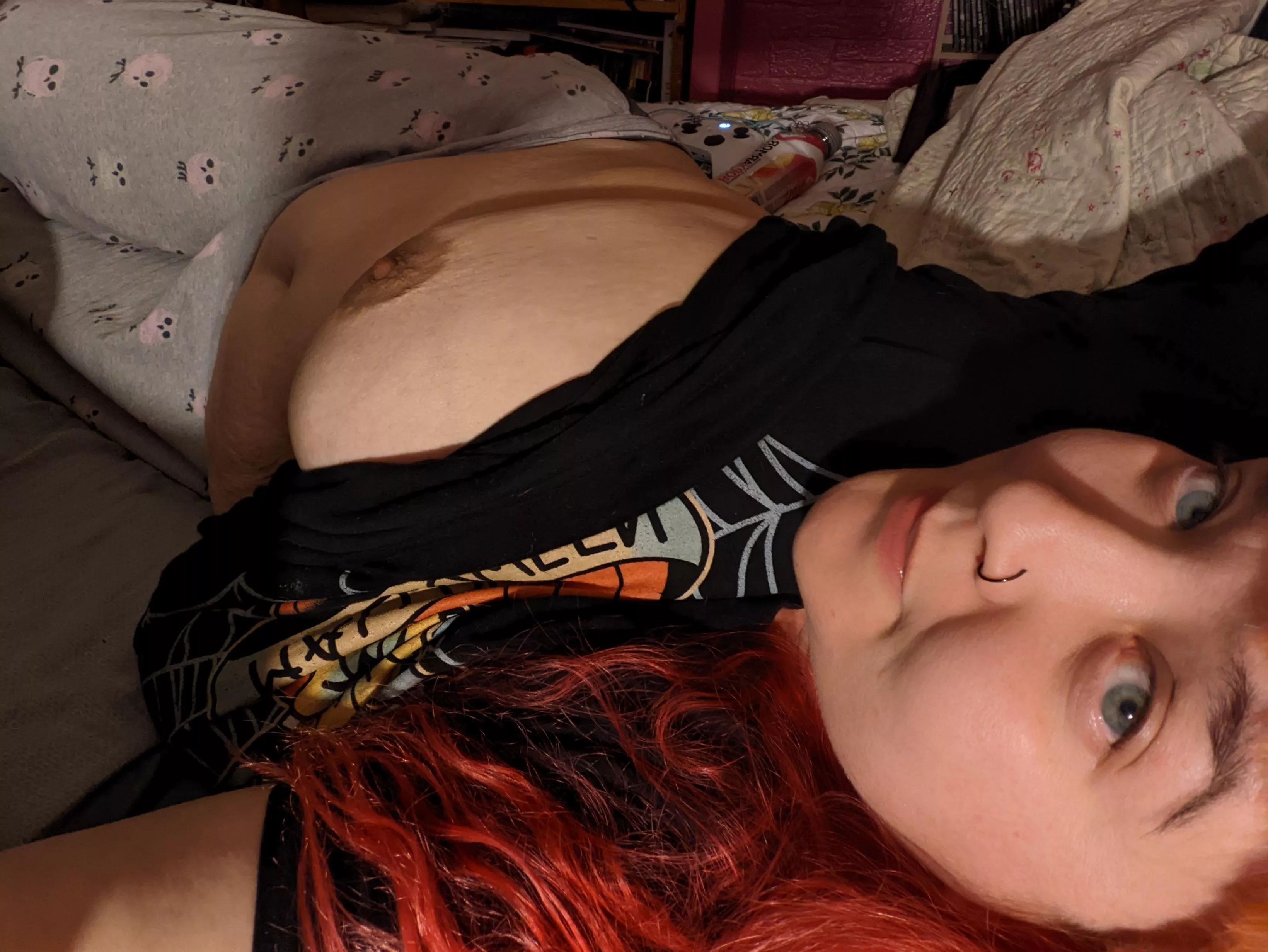 lazy Friday night..get in bed with me