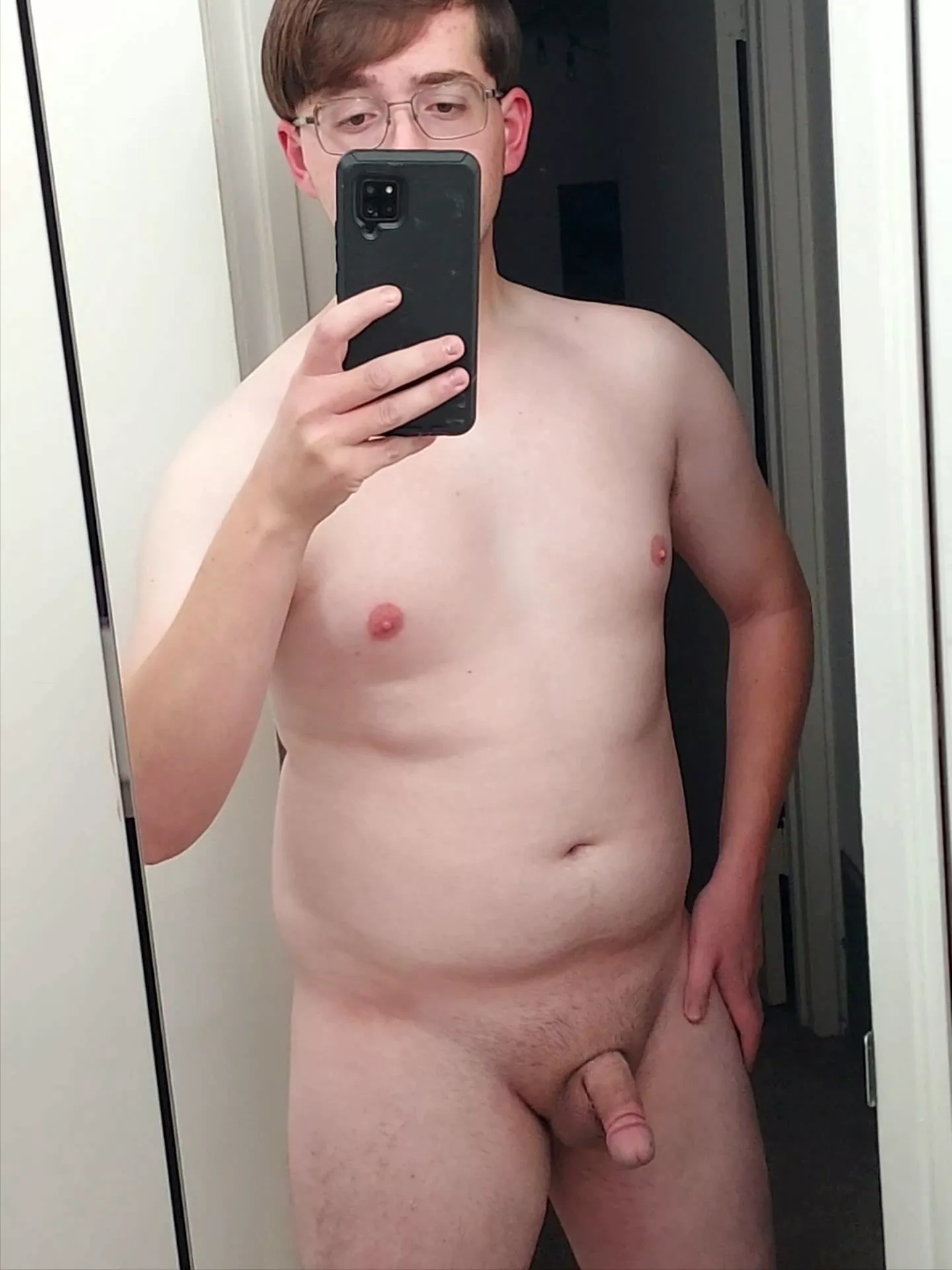 [M] Pic is a bit too close, but how do I look?