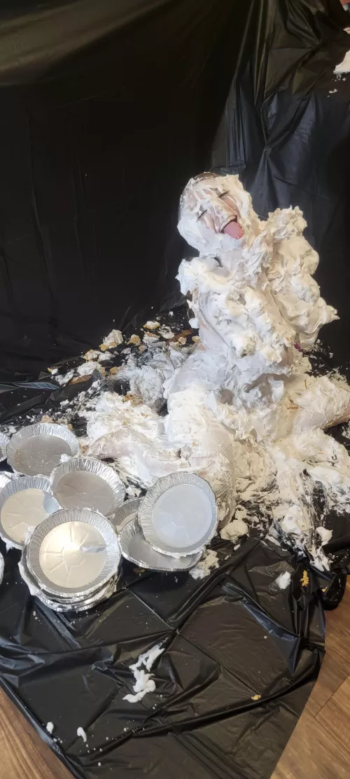 messy pie slut