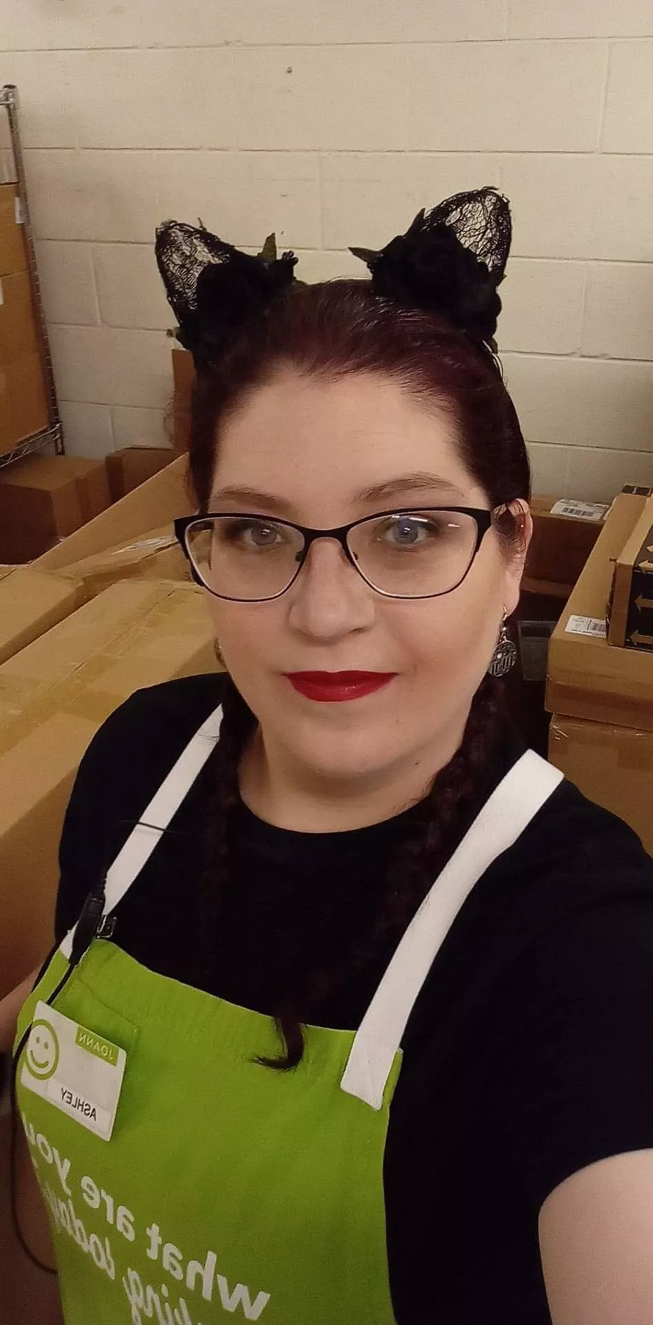 mmm any evil twisted minded doms want to use this kitty on her 35th birthday