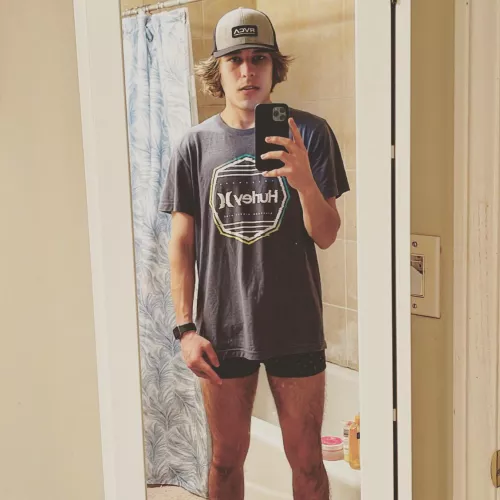 Morning. Cuddling sounds good rn, who’d be down 😁