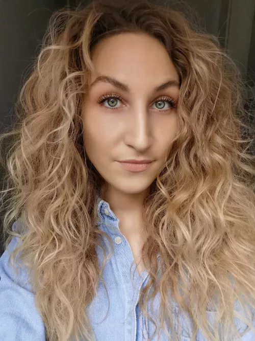 natural hair, yay or nay? 🤔