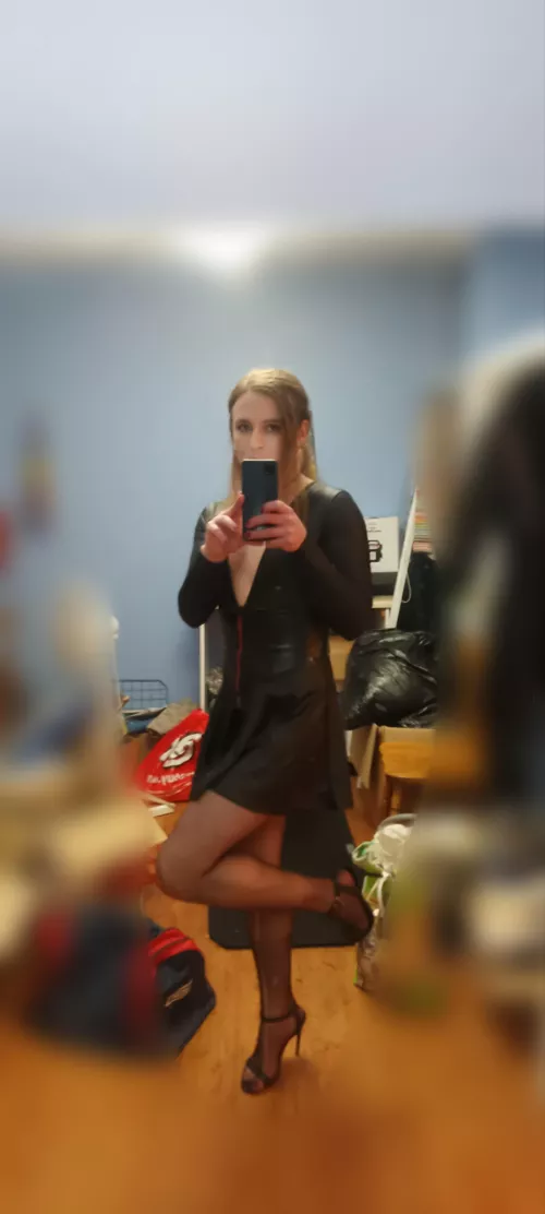 people seem to like these heels 👠🤷‍♀️😘