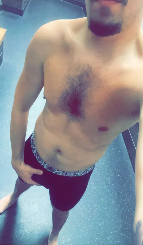 Post workout selfie. [26] [m]. Can’t tell but had a hot guy watching me take this 😜 made so hard.