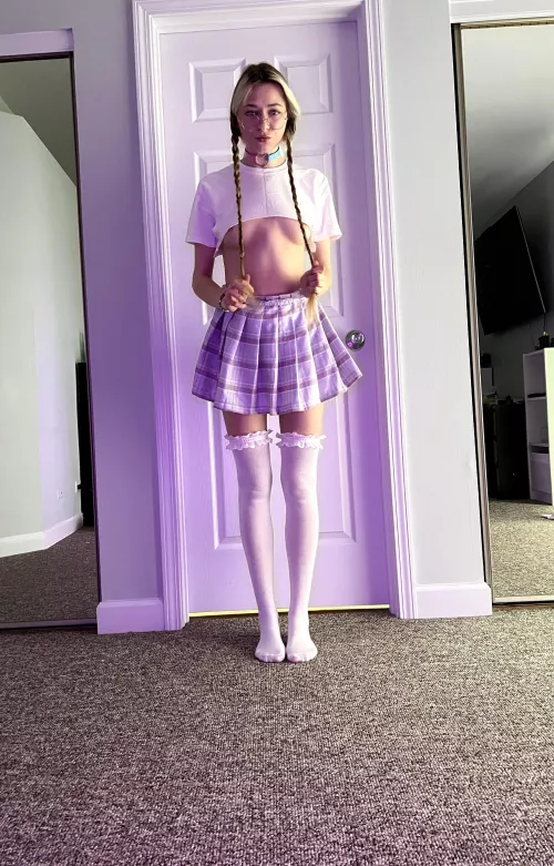 Pull my braids and bend me over daddy