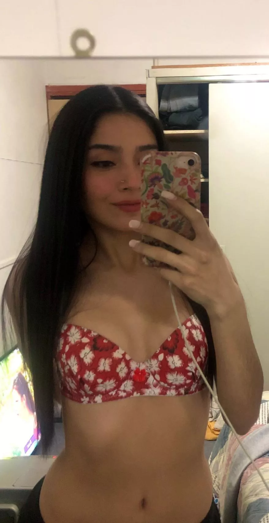 React and I might suck ur cock 😇