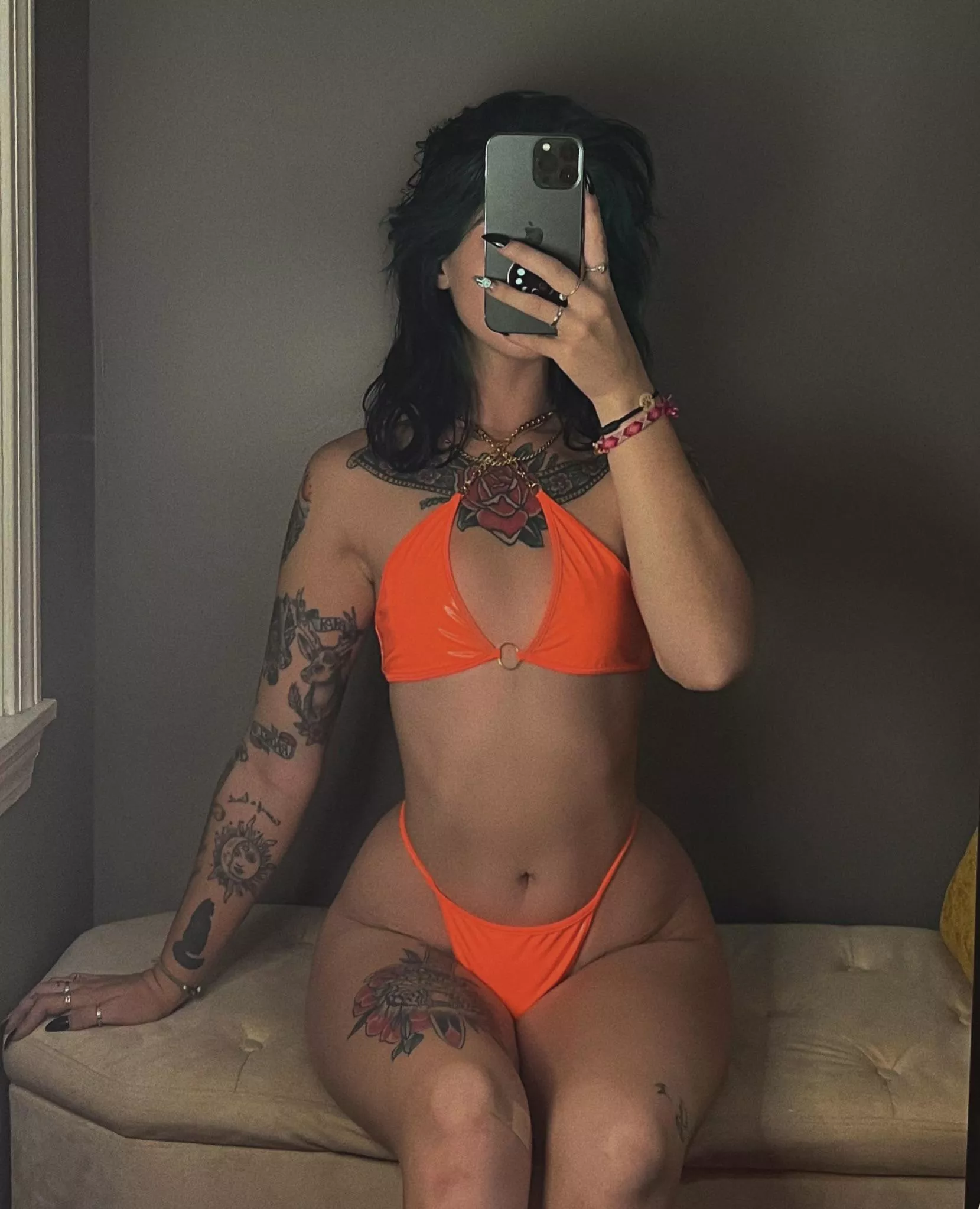 sittin pretty for you 😼