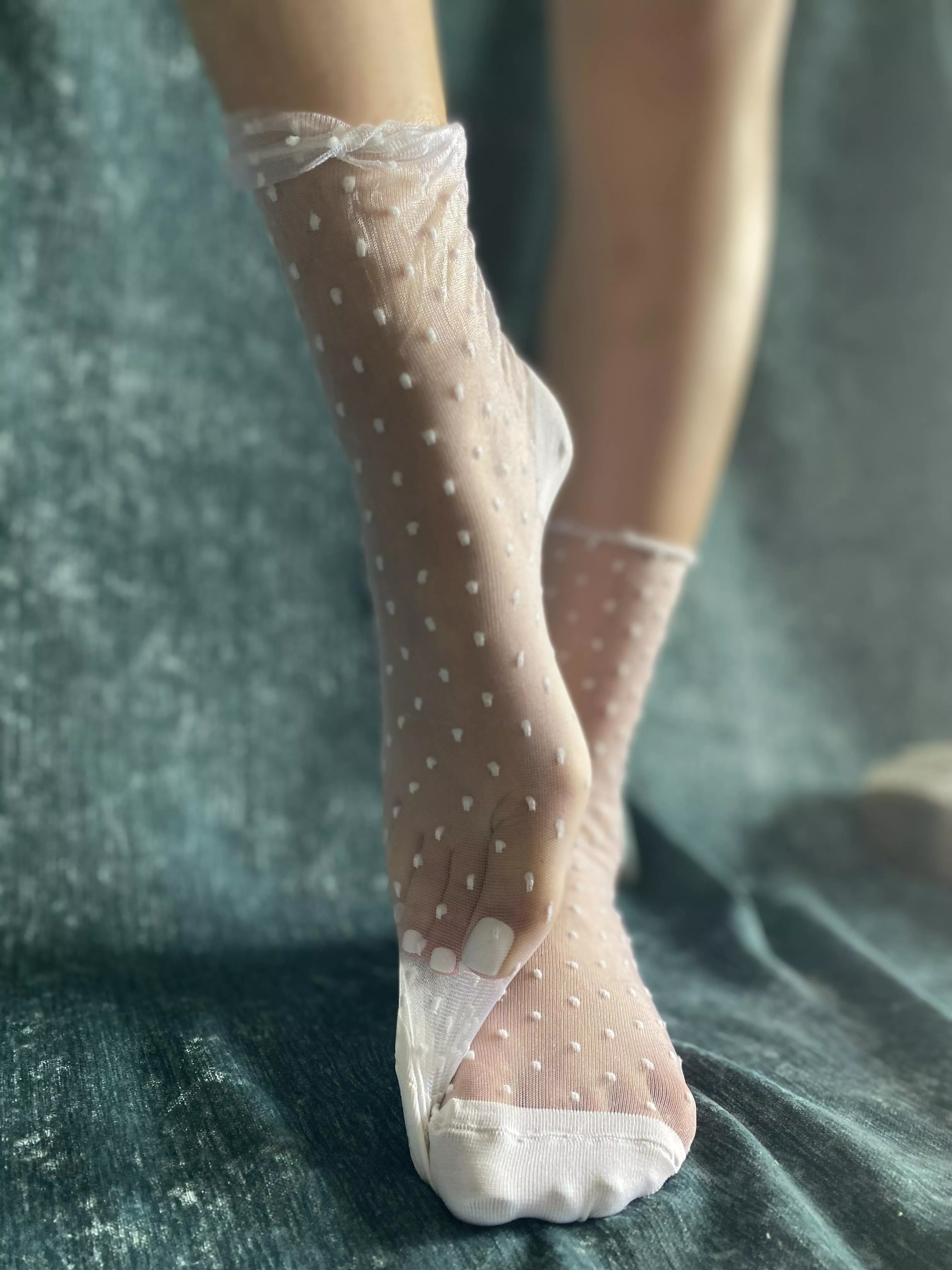 Slipping these socks off…😏