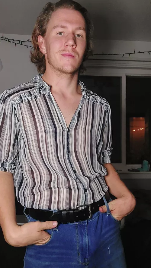 someone tell me this fits my 70s dad aesthetic even if it's a lie