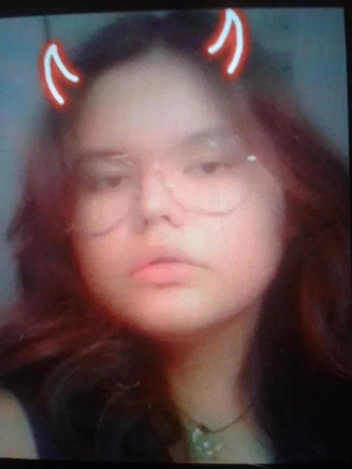 This is my GF, She thinks she is Fat and Ugly, Tell her how wrong she is and why