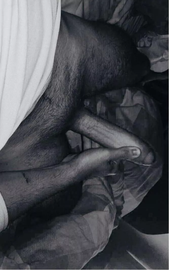 Trying to be a little artsy in B&W [23 Irish]