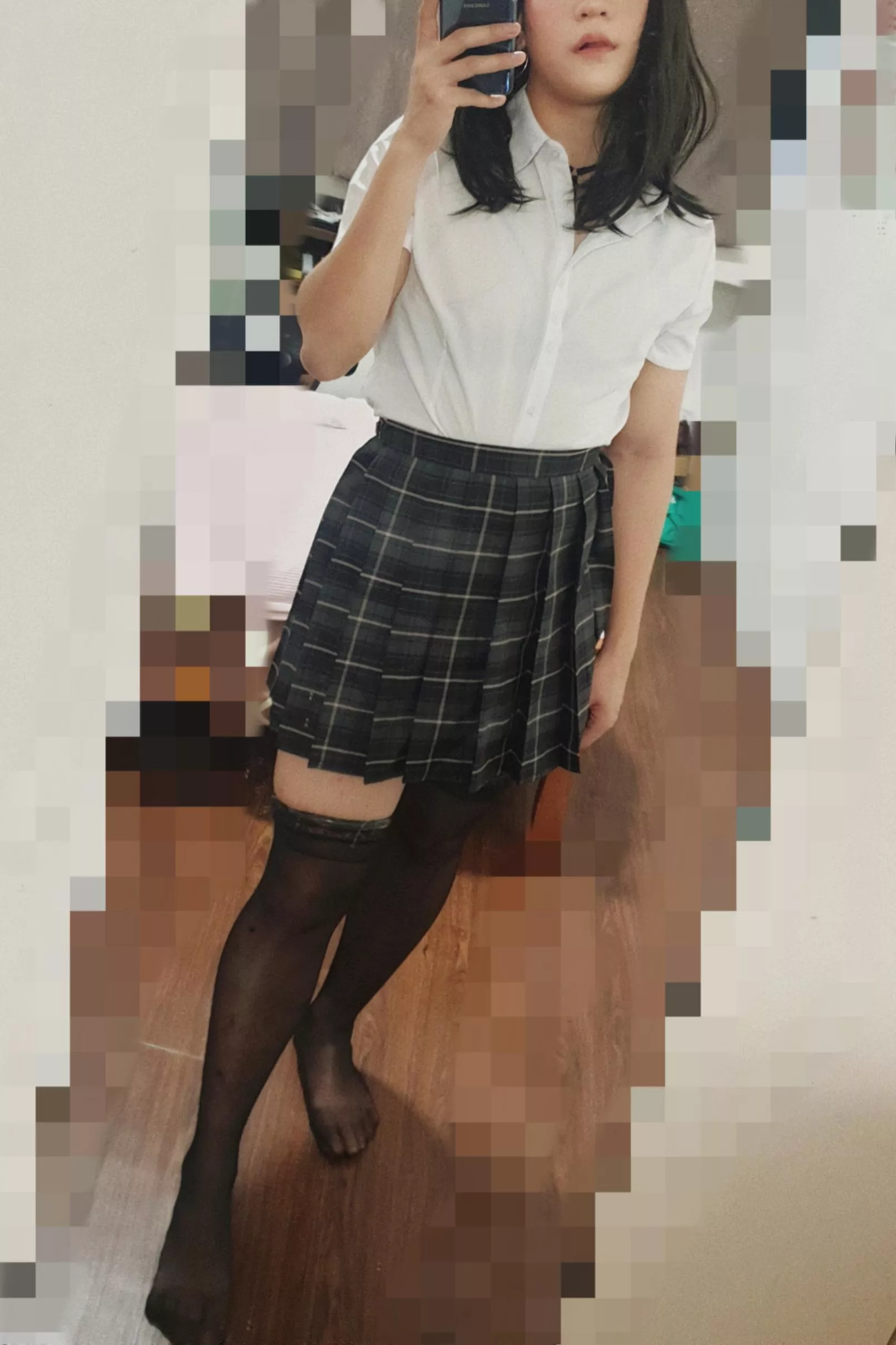 wanna get my shirt wet?😋