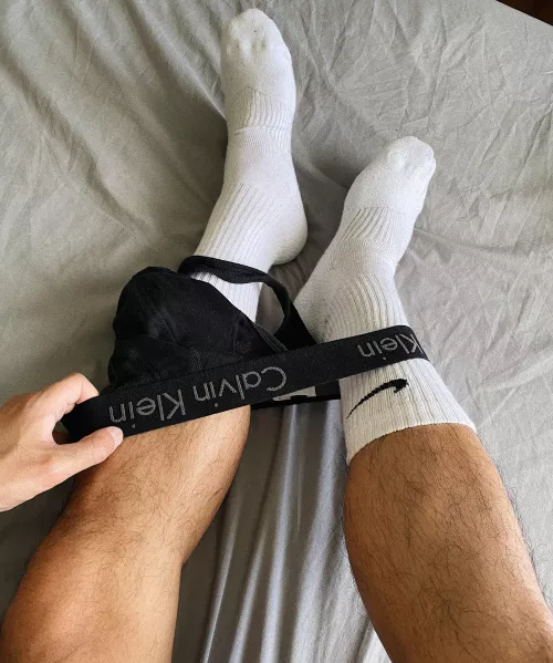 wanna take off my white socks and have a sniff? 😛