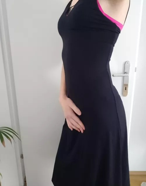 Wearing my sister's dresses is always special 🥰🙈