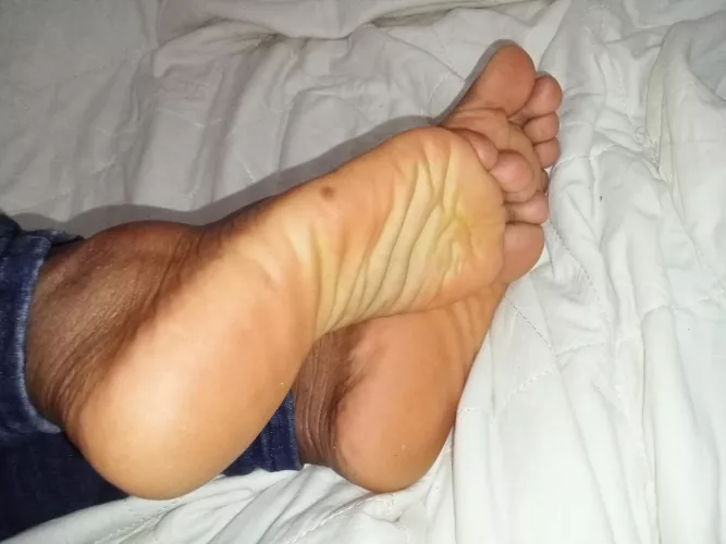 What would you do to my yummy pink soles👅🤤🤩