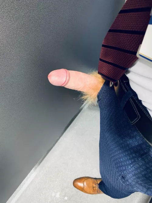 Would you welcome me at the glory hole? 👨🏻‍🦰