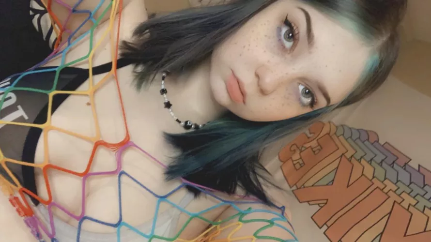 Yessir, I’m legal 😋👀😈🖤