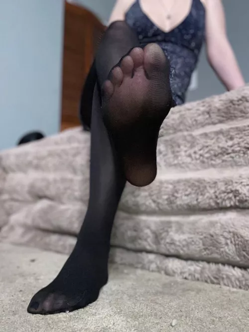 You can see my pink soles through the nylons