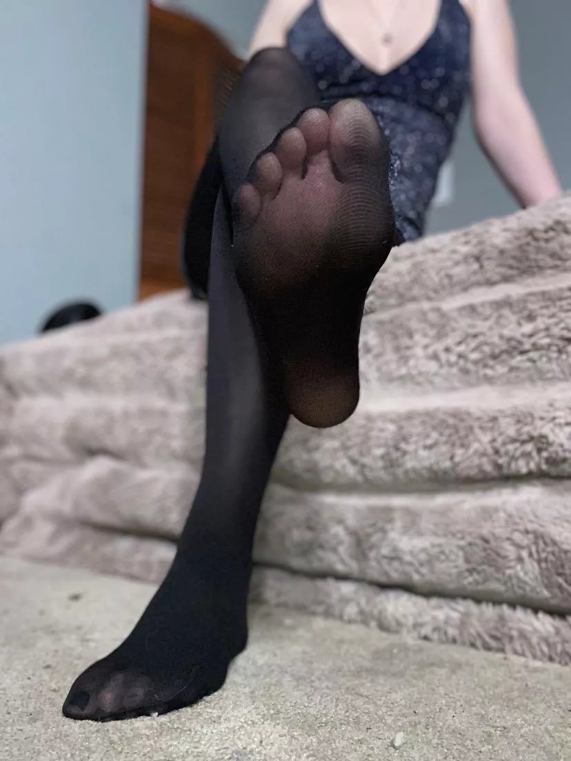 You can see my pink soles through the nylons